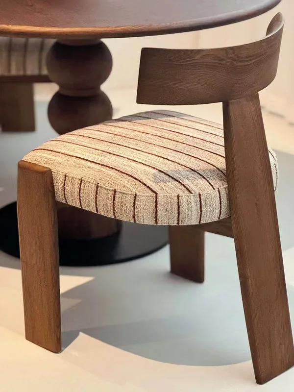 JP Solid Wood High-quality Dining Chairs Living photo 2